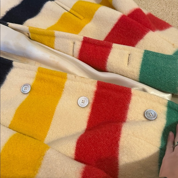 Vintage Hudson’s Bay Blanket Coat | 100% Wool | Made in Canada | 60s–70s - Picture 8 of 12